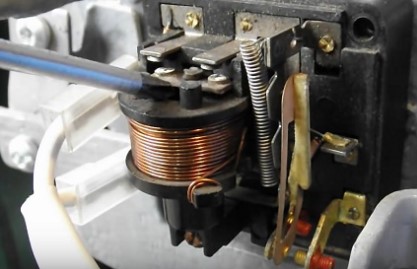 Relais de démarrage pour le réfrigérateur: un appareil, comment le vérifier et le réparer correctement