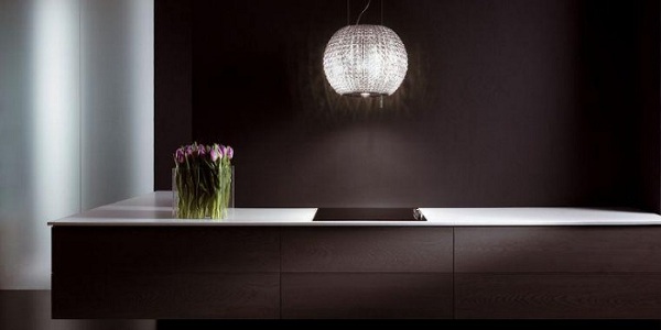 Calcul de la hotte pour la cuisine: comment calculer la puissance du dispositif d'évacuation