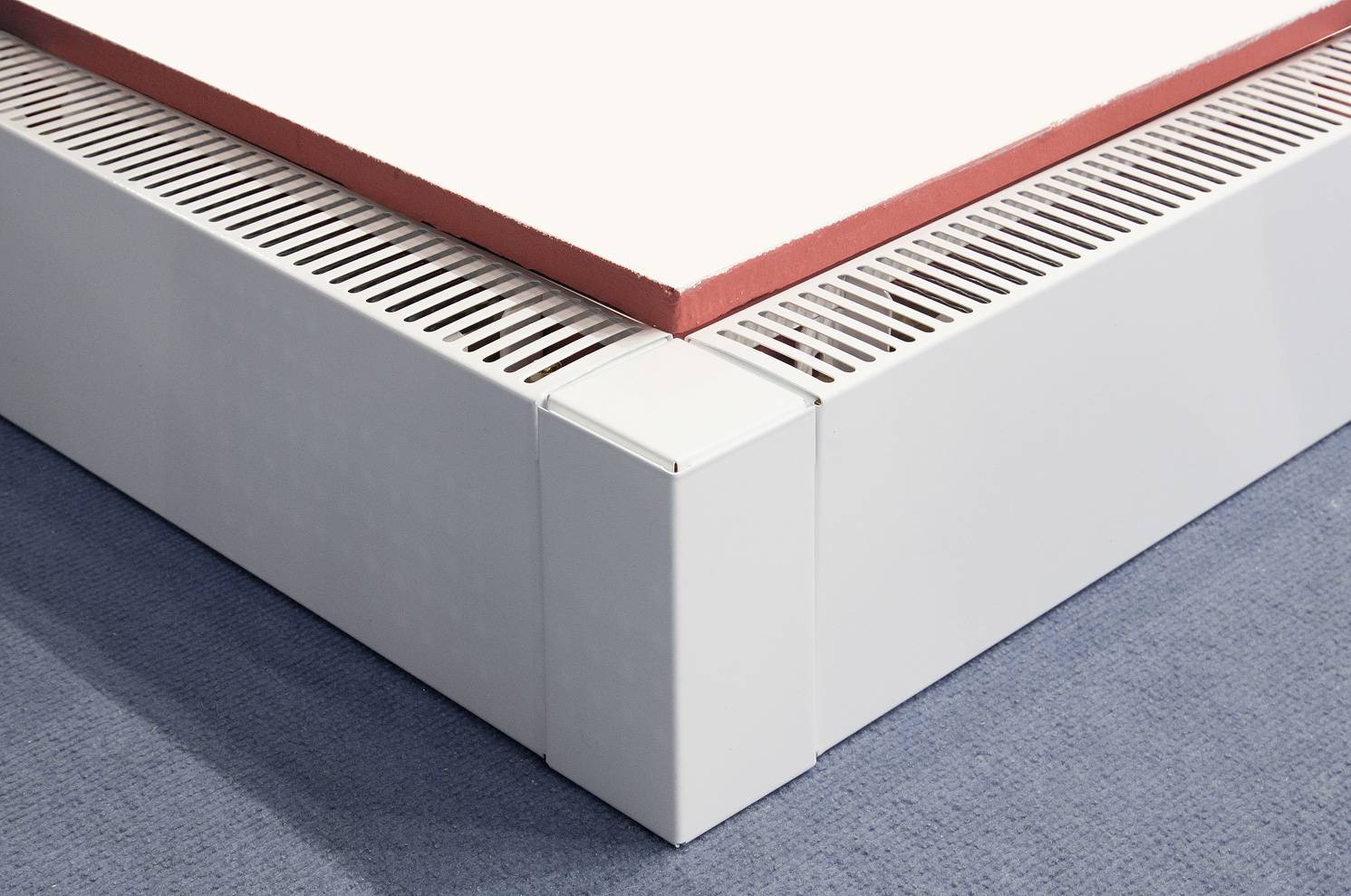 Convecteurs au sol (65 photos): un aperçu des modèles électriques et à eau avec un ventilateur intégré au sol. "brise" et eva, kermi, itermic et autres