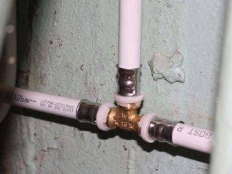 Raccords à sertir pour tuyaux métal-plastique: types, marquage, objectif + exemple de travail d'installation