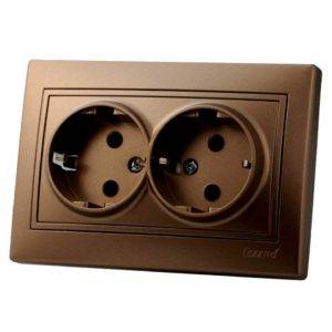 Comment connecter une prise double : installer une prise double dans une prise