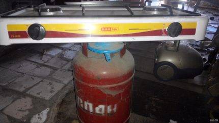 Comment augmenter la puissance d'un brûleur à gaz et améliorer la flamme sur le poêle: un aperçu des méthodes populaires