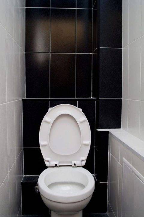 Comment et avec quoi fermer les tuyaux dans les toilettes pour y avoir accès