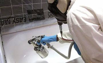 Acrylique de bain en vrac: sept compositions populaires pour la restauration + ce qu'il faut rechercher lors de l'achat