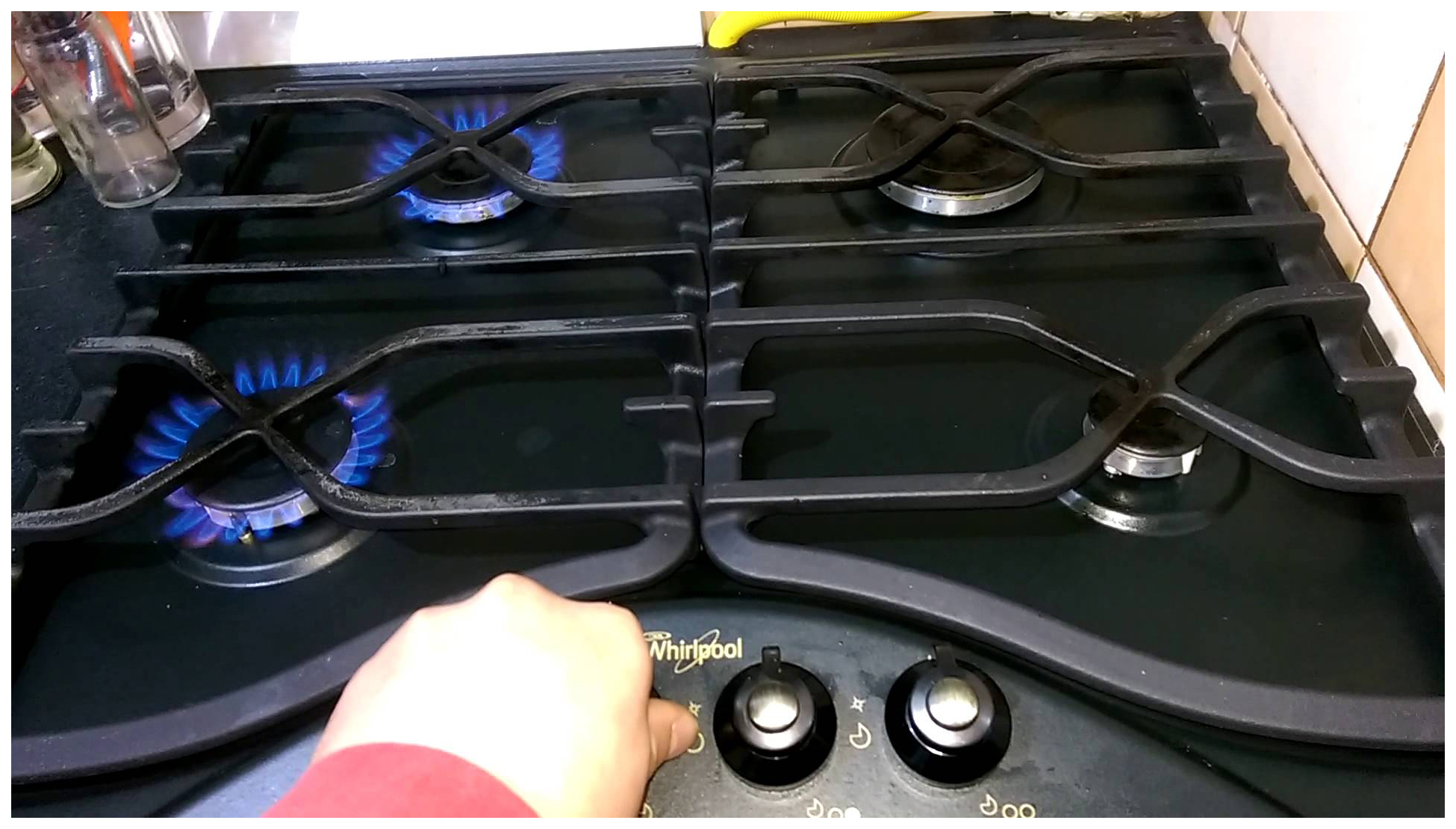 L'allumage électrique de la cuisinière à gaz clique constamment: pourquoi la cuisinière à gaz clique-t-elle et comment y remédier