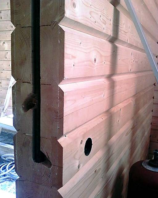 Câblage dans une maison en bois: règles de conception + installation étape par étape