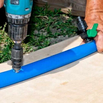 Comment faire un système d'irrigation goutte à goutte pour les arbres?