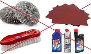 Un nettoyant pour robinet de plaque, qui se trouve dans n'importe quelle salle de bain