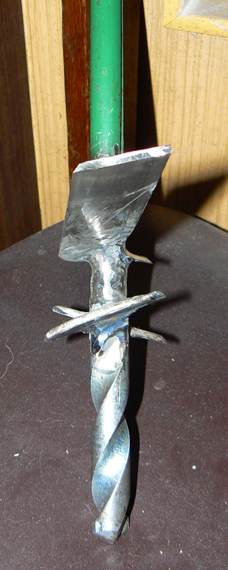 Eh bien de vos propres mains. en détail sur le complexe.