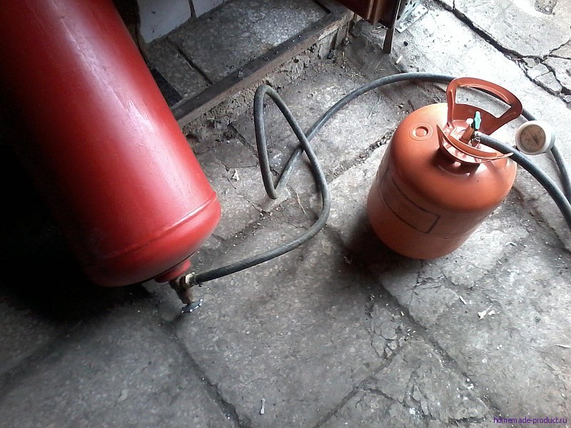 À quelle température le gaz dans la bouteille gèle-t-il et pourquoi