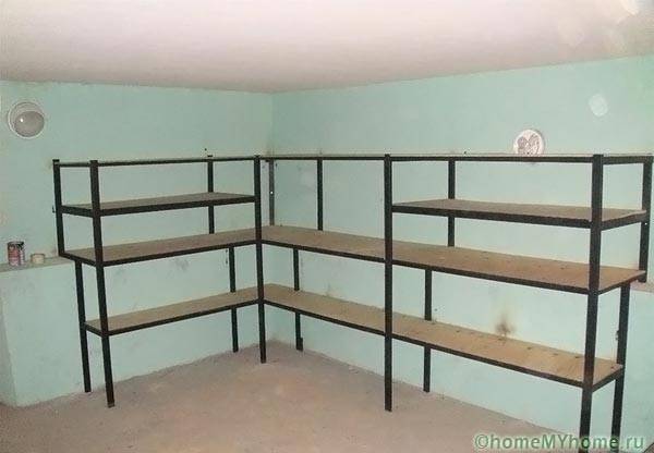 Comment accrocher des outils au mur dans le garage: les meilleures idées + instructions pour fabriquer des systèmes de stockage