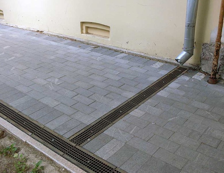 Drainage dans une maison privée: méthodes de dispositif, schémas + principales étapes de construction