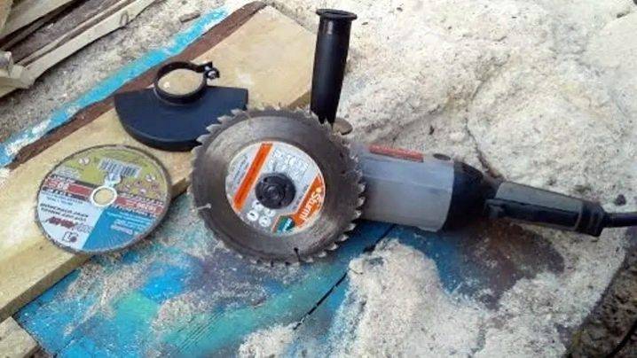 De quel côté mettre la molette de coupe sur la meuleuse