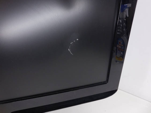 Comment accrocher un téléviseur au mur: conseils pour monter et placer l'équipement