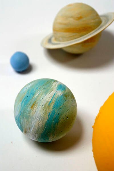 Comment fabriquer une batterie solaire de vos propres mains: instructions pour l'auto-assemblage