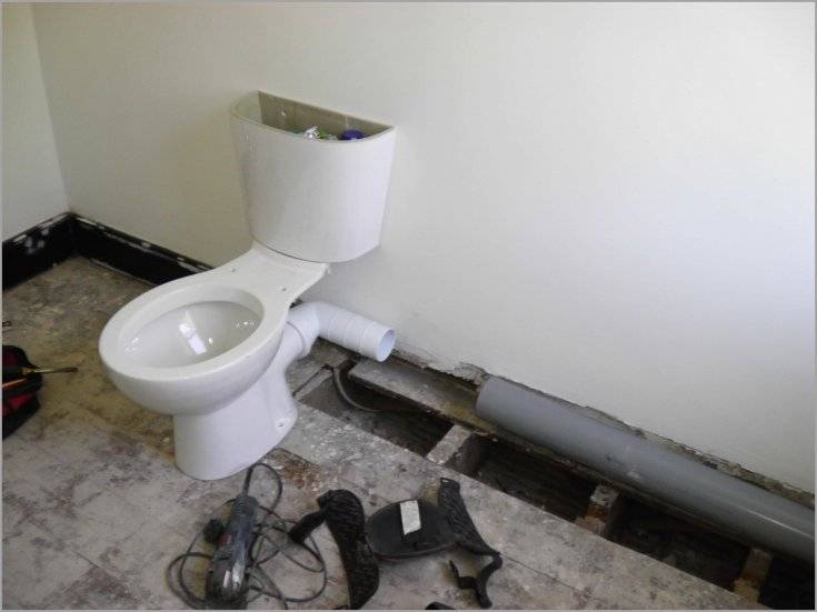 Comment raccorder une toilette à un égout: un aperçu des technologies d'installation pour tous les types de toilettes