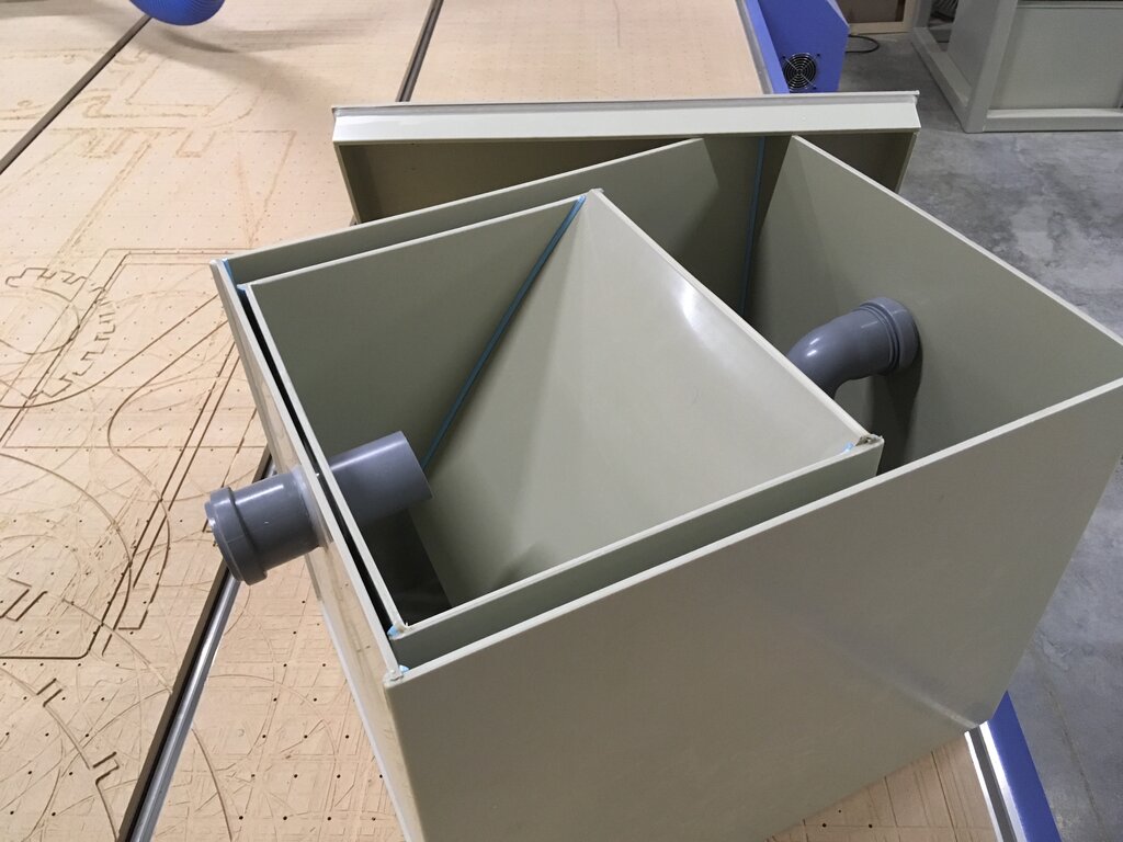 Mission de sauvetage : on fabrique un bac à graisse pour les égouts