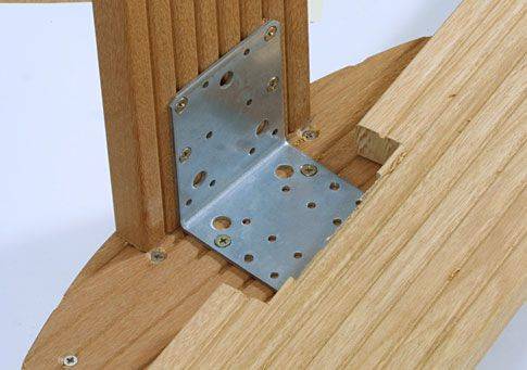 Construction d'une cabine de douche en bois pour une résidence d'été: instructions pas à pas tirées de l'expérience personnelle