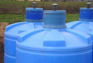 Insertion dans une fosse septique béton : comment imperméabiliser avec un insert plastique