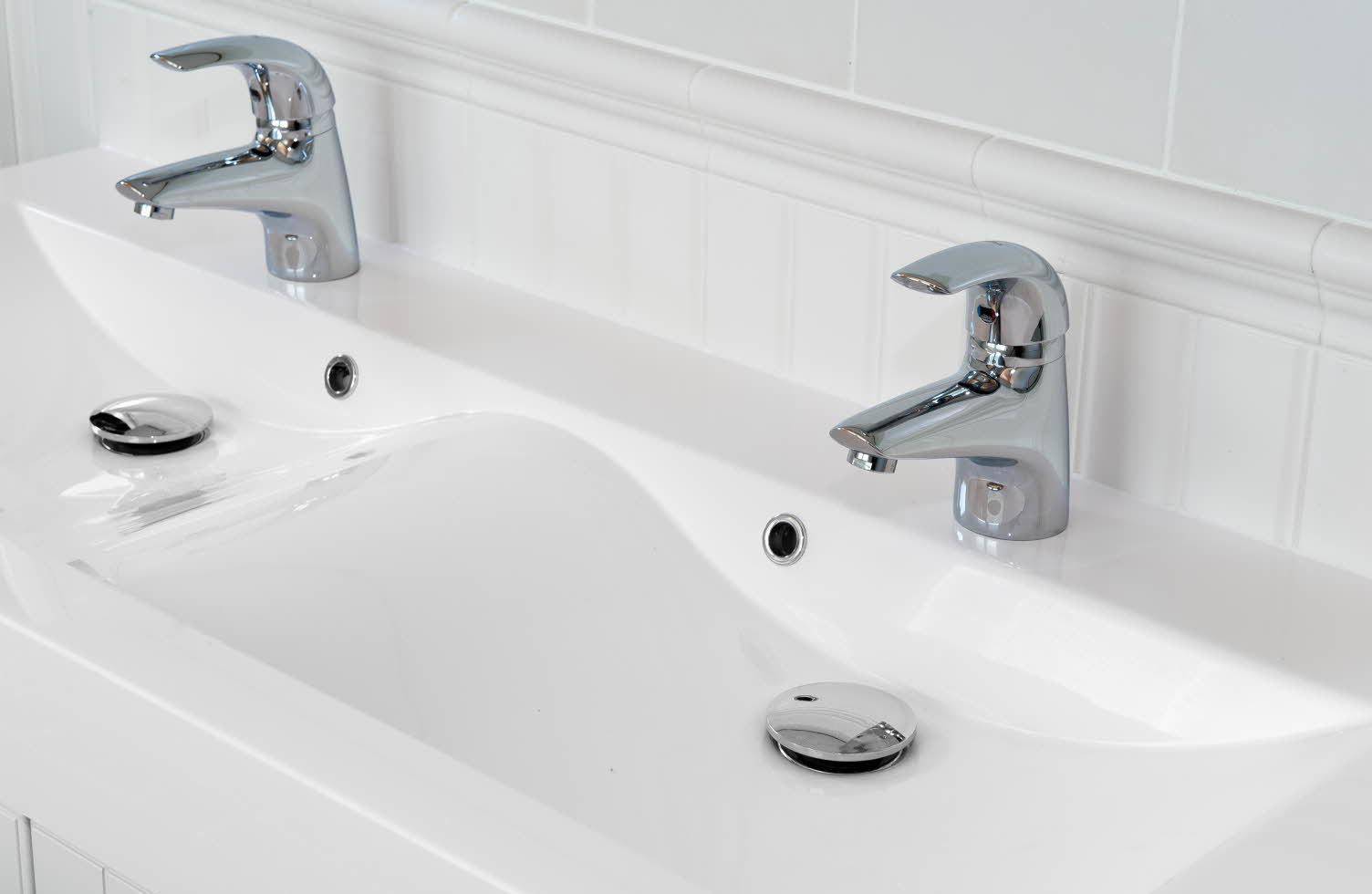 Montage du clapet de pied d'installation