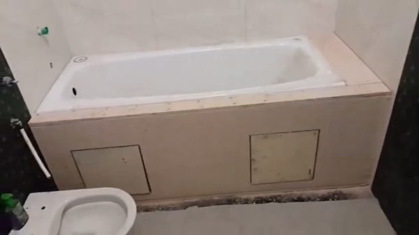 Cadre de bain : comment fabriquer et installer une structure portante