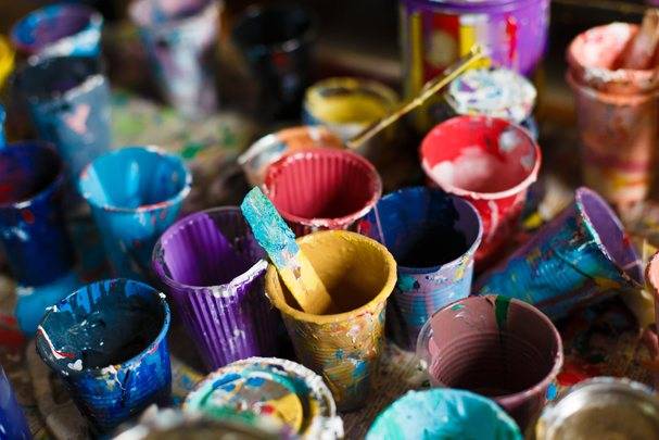 Comment cacher les tuyaux de chauffage dans une maison ou un appartement