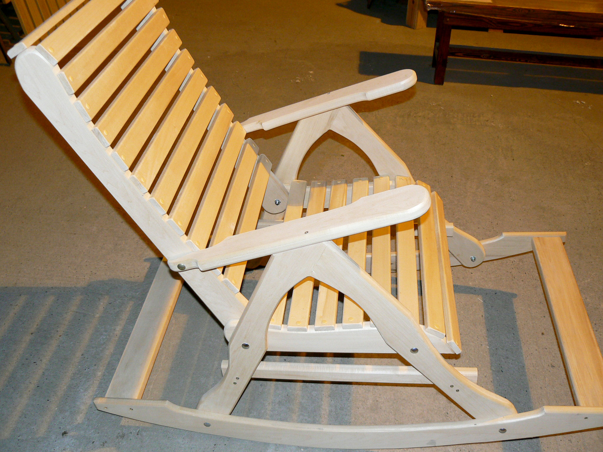 Chaise berçante DIY en bois