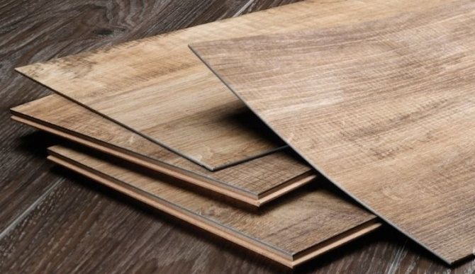 Chauffage au sol sous stratifié sur un sol en béton : nuances de design + notice de pose détaillée