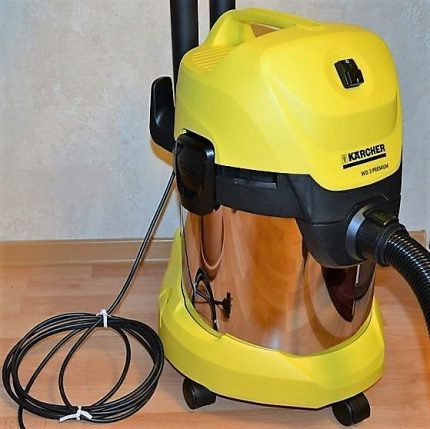 Test de l'aspirateur Karcher VC 3 : l'aspirateur parfait pour les surfaces lisses