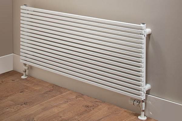 Radiateurs de chauffage en acier : types, caractéristiques et avantages des batteries