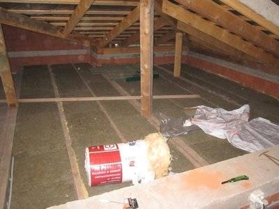 Comment isoler la ventilation dans un grenier froid : les spécificités de l'isolation thermique des conduits d'aération