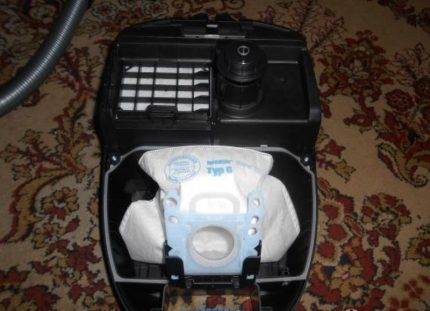 Présentation de l'aspirateur Bosch BGS 62530 : puissance sans compromis