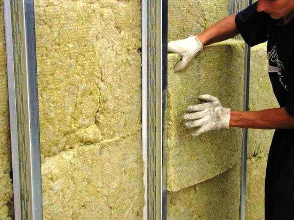 Comment isoler un mur d'un appartement de l'intérieur de l'humidité