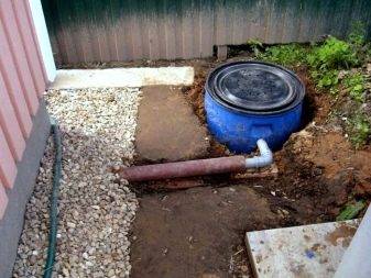 Tuyaux d'égouts internes dans la maison: un aperçu comparatif des types de tuyaux modernes