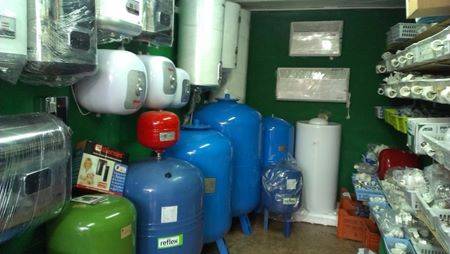 Comment un accumulateur hydraulique est agencé et fonctionne