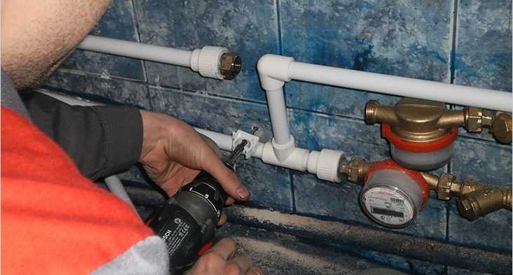La procédure et les règles d'installation des compteurs d'eau: règles d'installation et d'étanchéité