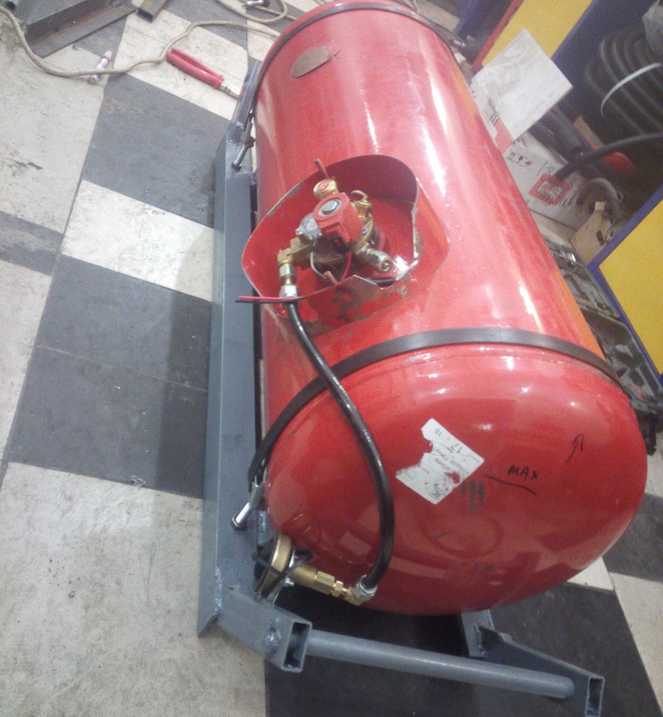 Est-il possible de transporter du gaz au garage