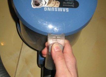 Aspirateurs sans sac Samsung : les dix meilleurs modèles + ce qu'il faut rechercher avant d'acheter