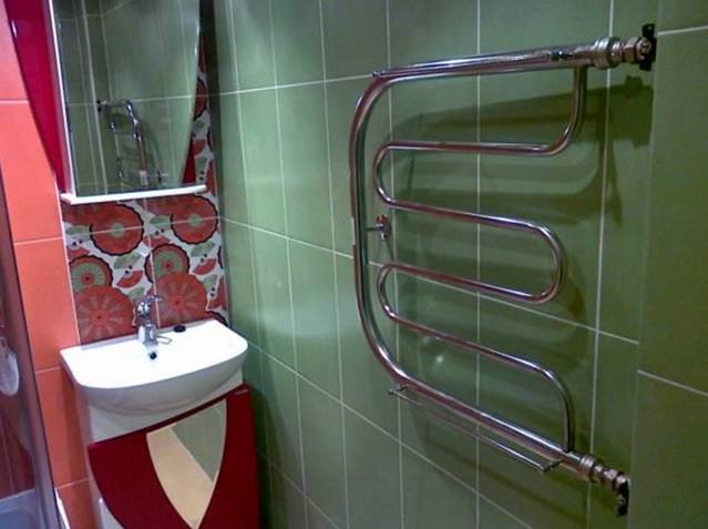 Brancher un sèche-serviettes électrique : instructions d'installation étape par étape