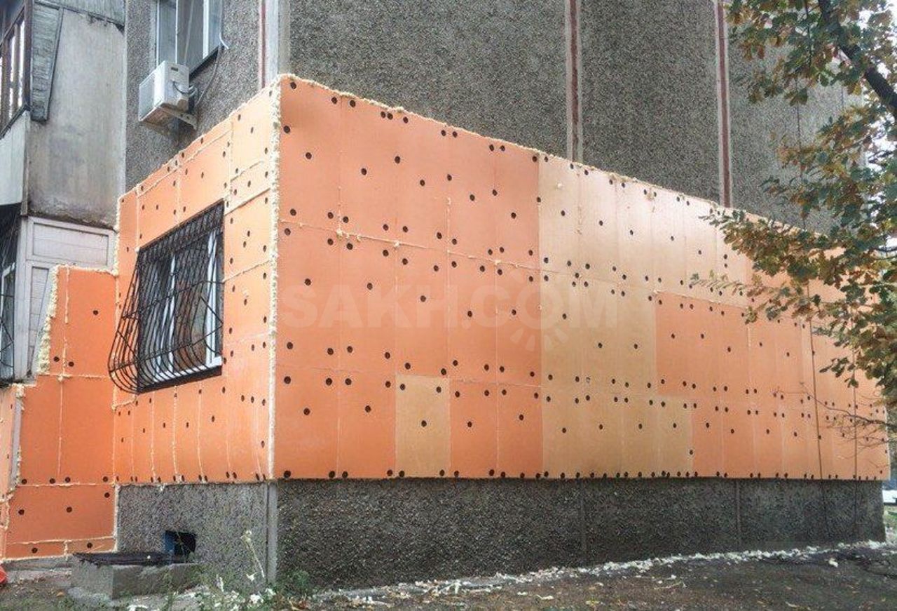 L'importance d'isoler une maison avec des blocs de mousse. secrets de revêtement de façade