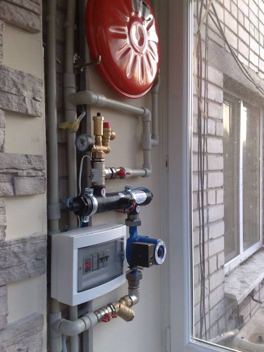 Chauffage à partir d'une chaudière électrique: options pour organiser le chauffage à partir d'une chaudière électrique