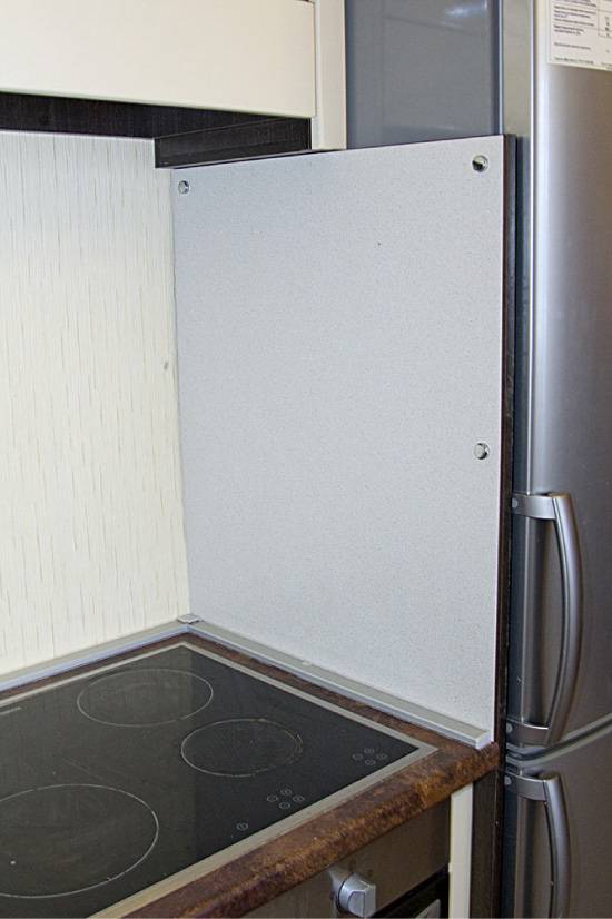 Est-il possible de placer un réfrigérateur près d'un tuyau de gaz: les subtilités d'un placement sûr de l'équipement