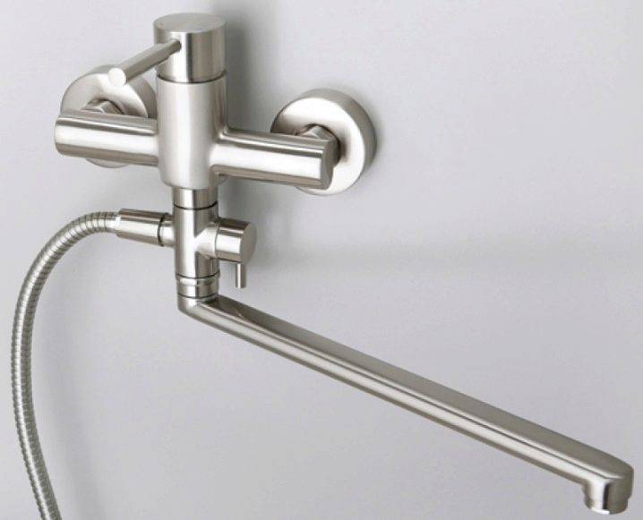 Comment choisir un robinet de salle de bain avec douche: types, caractéristiques + note du fabricant