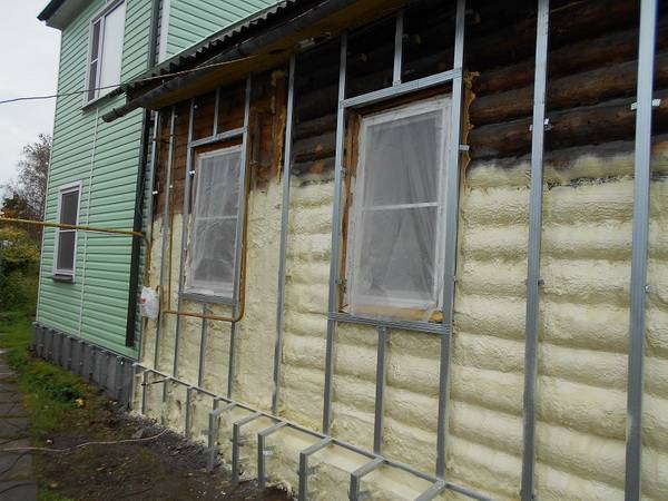 Types et choix d'isolation pour les murs de la maison à l'extérieur