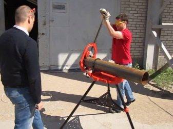 Équipement de coupe de tuyaux: types d'outils et caractéristiques de leur application