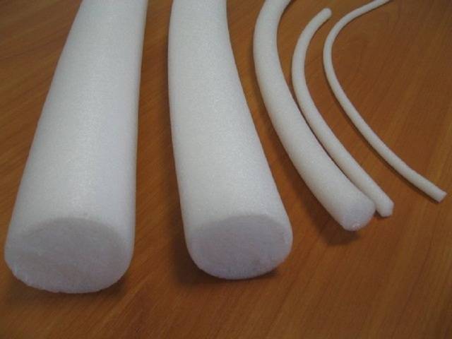 Isolation efficace d'une porte en bois en 3 étapes