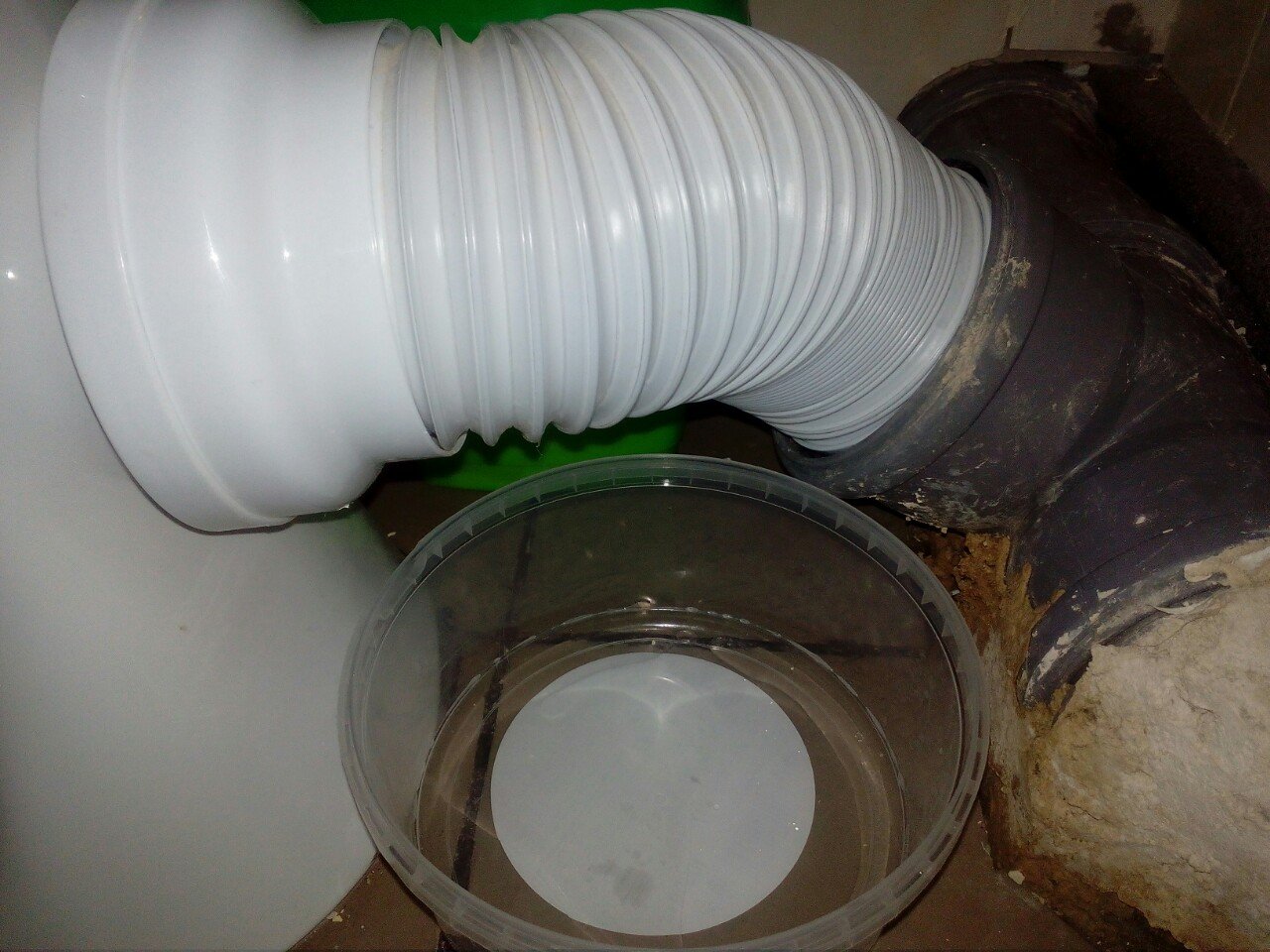 Comment se débarrasser de l'odeur d'égout dans la salle de bain et les toilettes