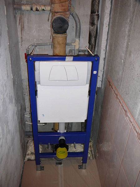 Qu'est-ce qu'une installation de toilettes : avantages, choix et installation