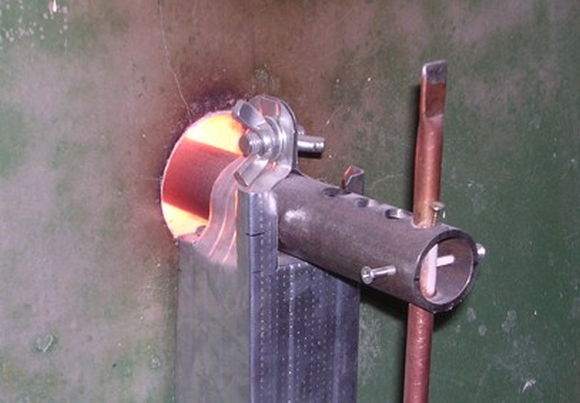 Types de brûleurs à gaz pour fours de chauffage + aperçu de la technologie d'installation d'un brûleur dans un four