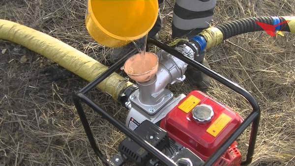 Rincer un puits de vos propres mains après le forage: instructions étape par étape pour effectuer les travaux